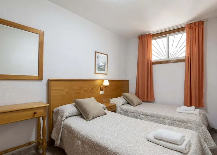 Floritas 28 - Two Bed Daire *