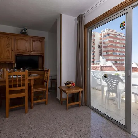 Floritas 28 - Two Bed Playa de las Americas (Tenerife)